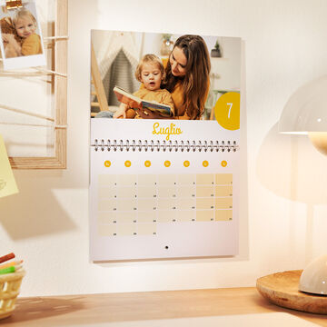 Calendario annuale 2024 personalizzato - tema Bimbi calendario da parete  personalizzabile con le tue foto calendario fotografico Fujifilm :  : Cancelleria e prodotti per ufficio